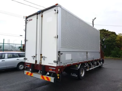 Mitsubishi FUSO FIGHTER