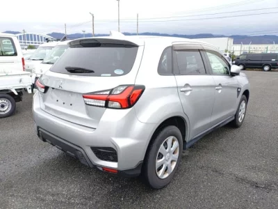 Mitsubishi RVR