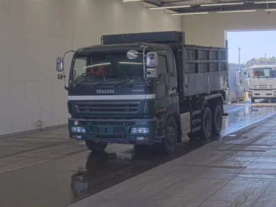 Isuzu Giga