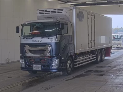 Isuzu Giga