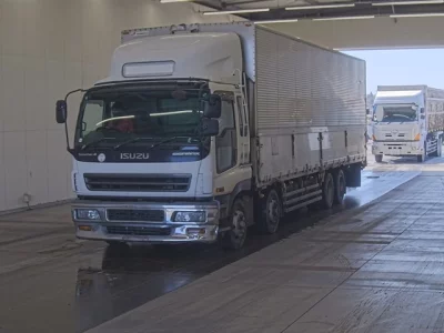 Isuzu Giga