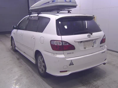 Toyota Ipsum