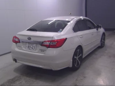 Subaru Legacy B4