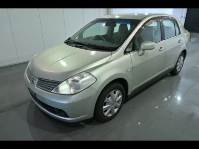 Nissan Tiida Latio