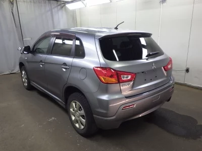 Mitsubishi RVR