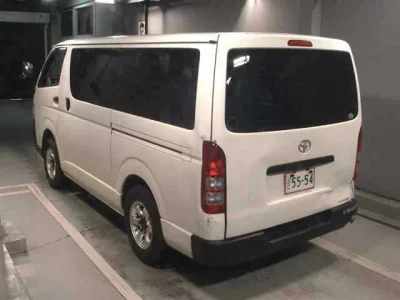 Toyota HiAce Van