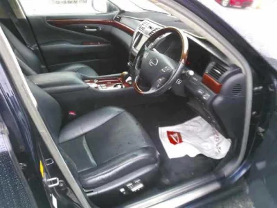 Lexus LS460L