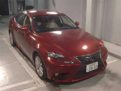 Lexus IS