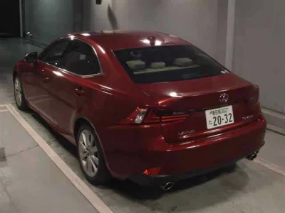 Lexus IS