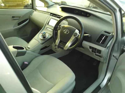 Toyota PRIUS PHV