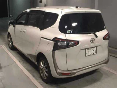 Toyota Sienta