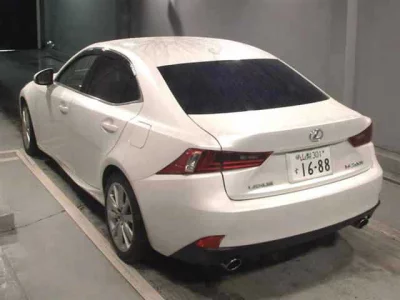 Lexus IS