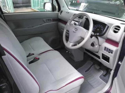 Toyota PIXIS SPACE
