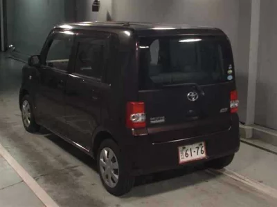 Toyota Pixis Space