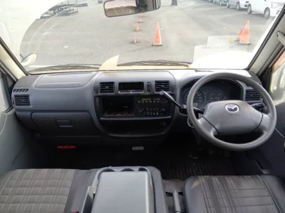 Mazda BONGO VAN