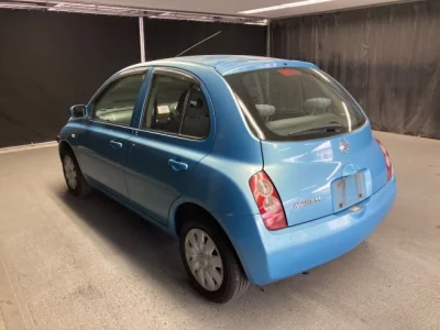 Nissan March