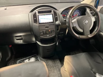 Nissan Lafesta