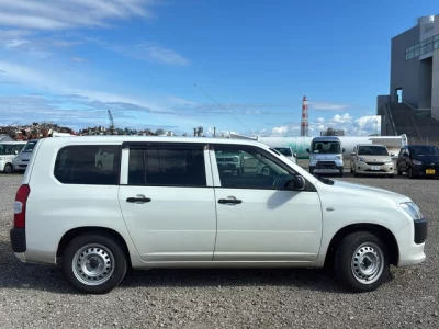 Toyota Succeed