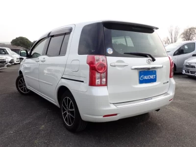 Toyota Raum