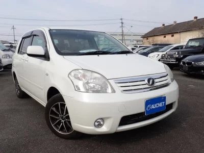 Toyota Raum