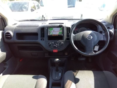 Nissan AD