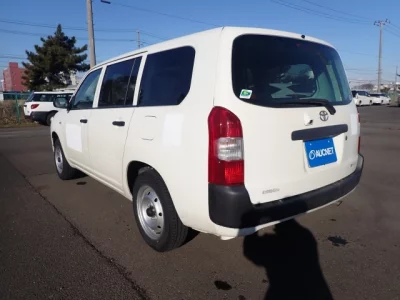 Toyota SUCCEED