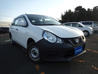 Nissan AD