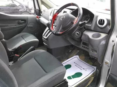 Nissan NV200