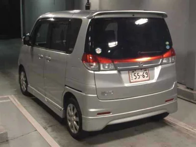 Mitsubishi Delica D:2