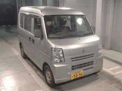 Mitsubishi Minicab Van