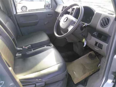 Mitsubishi Minicab Van