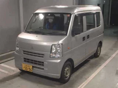 Mitsubishi Minicab Van