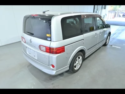 Nissan Lafesta