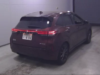 Nissan AURA