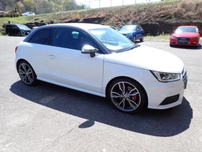 Audi S1