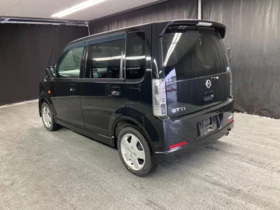 Nissan Otti