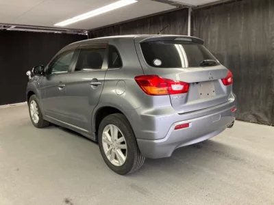Mitsubishi RVR