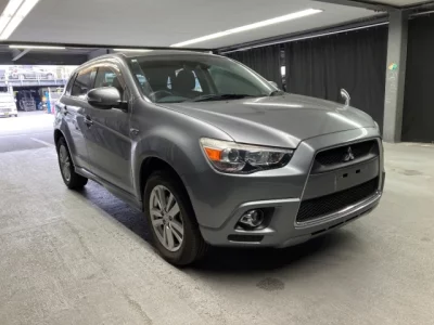 Mitsubishi RVR