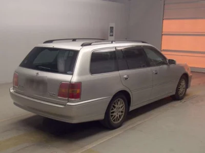 Toyota Crown Estate