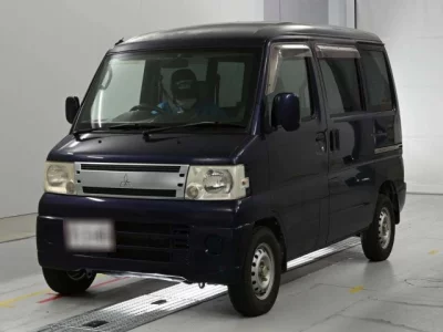 Mitsubishi Minicab Van
