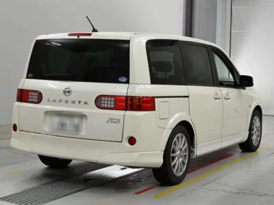 Nissan Lafesta
