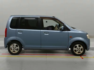 Nissan Otti
