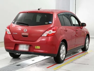 Nissan Tiida