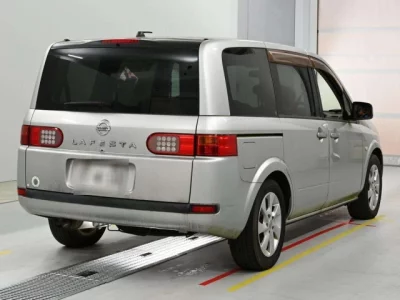 Nissan Lafesta