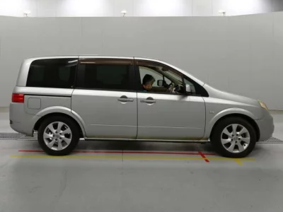 Nissan Lafesta