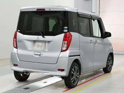 Mitsubishi eK X Space