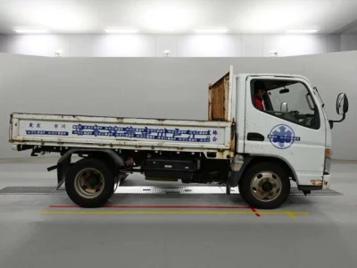 Mitsubishi Fuso Canter