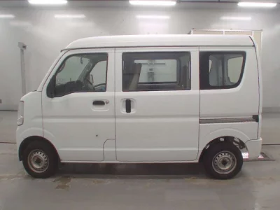 Mitsubishi Minicab Van