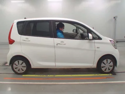 Mitsubishi eK Wagon