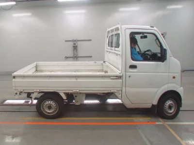 Mazda Scrum Truck